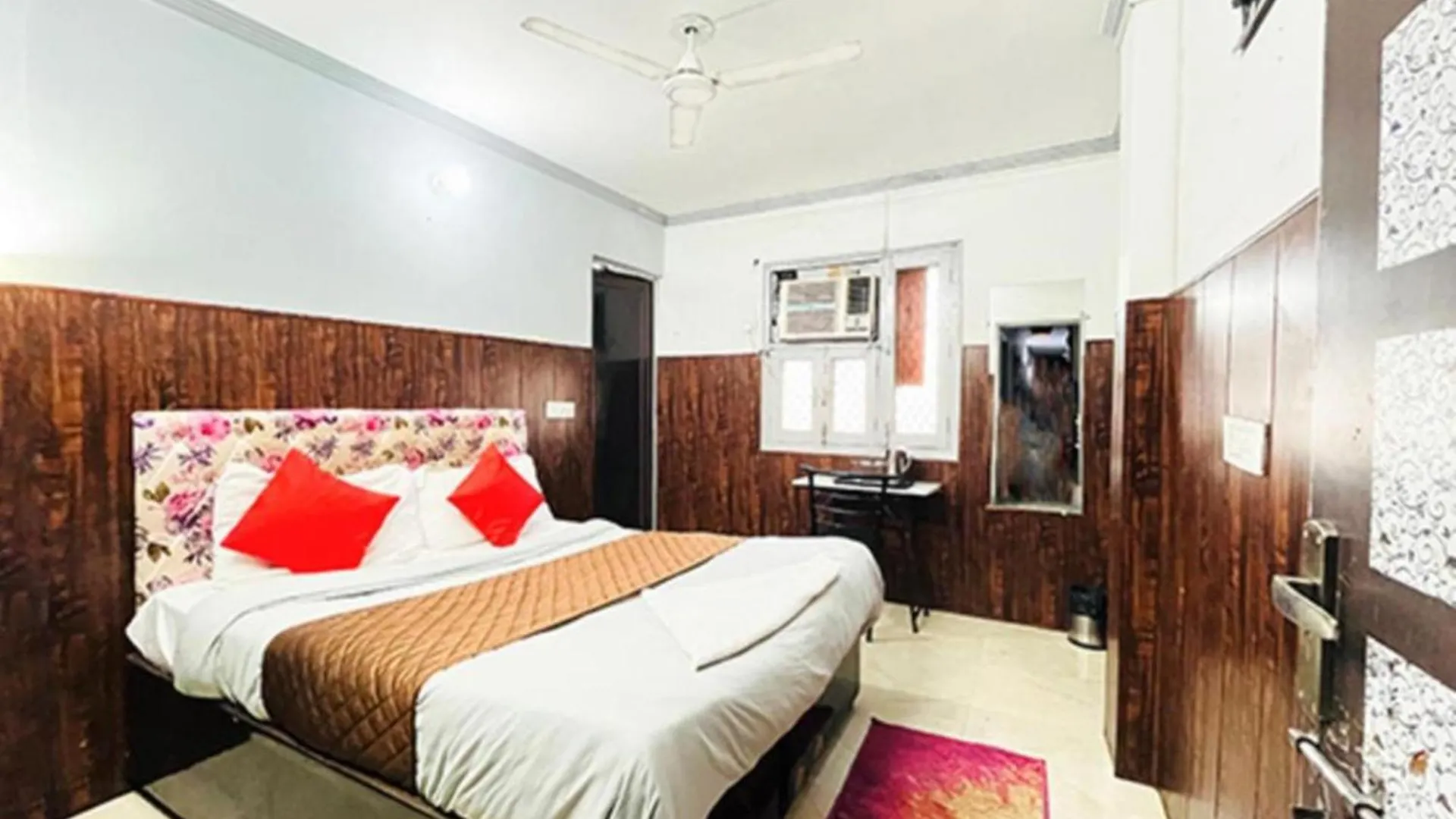 Hotel Niketan - Chanakyapuri New Delhi