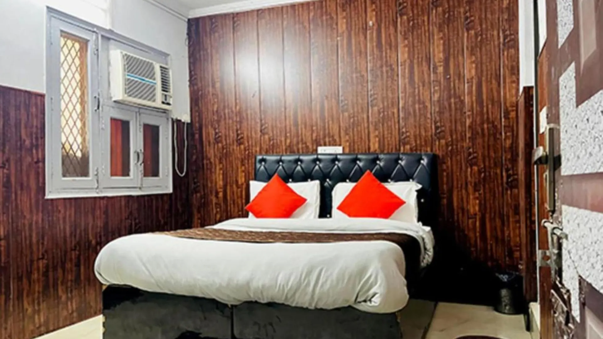 Hotel Niketan - Chanakyapuri New Delhi