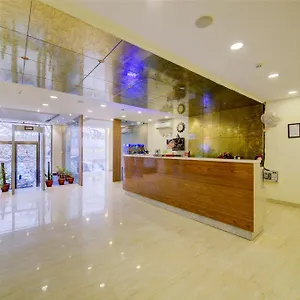 Hotel Grand Suites By D'Capitol Near Delhi Airport Hotel