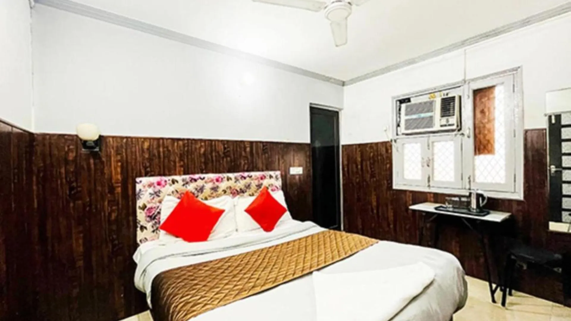 Hotel Niketan - Chanakyapuri 뉴델리
